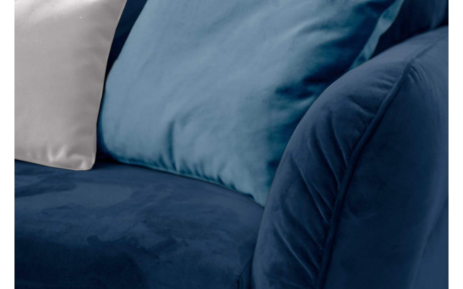 XXL 3-Sitzer Sofa Figari kaufen | Großes Designersofa bei Wozimo