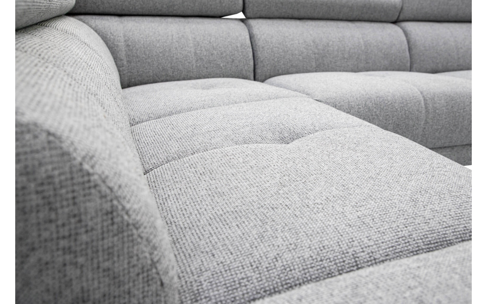 Ecksofa links mit Relaxfunktion FIERO, 5-Sitzer, in elegantem Silbergrau (Arano 09), perfekt für ein modernes Ambiente.