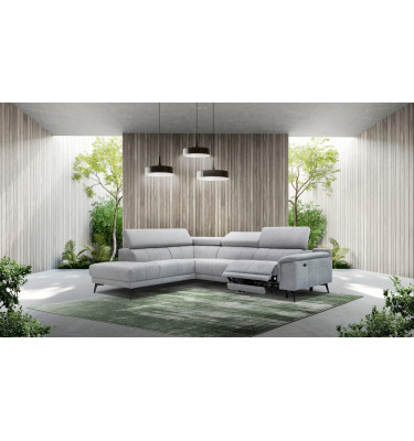 Ecksofa links mit Relaxfunktion FIERO, 5-Sitzer, in elegantem Silbergrau (Arano 09), perfekt für ein modernes Ambiente.