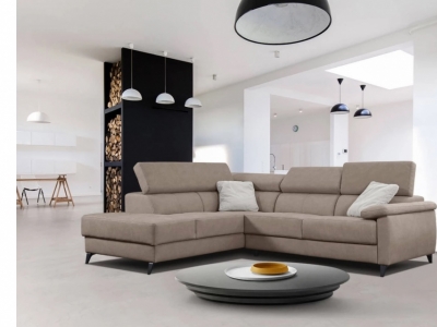 Auswahl der Ecksofa-Farbe passend zur Wohnzimmereinrichtung
